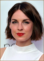   (Jessica Raine, Jessica Helen Lloyd) 