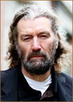   (Clive Russell) 
