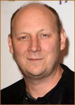   (Dan Bakkedahl) 