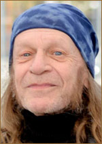   (Leon Vitali) 
