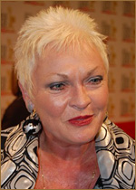   (Rowena Wallace) 