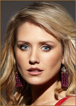  (Nicky Whelan) 
