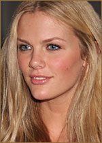   (Brooklyn Decker) 