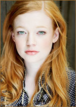   (Sarah Snook) 