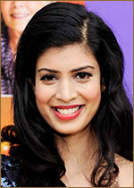   (Tina Desai, Tena Babbar Desae) 
