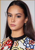   (Courtney Eaton) 