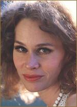   (Karen Black) 