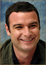   (Liev Schreiber, Isaac Liev Schreiber) 