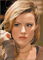   (Kathleen Robertson) 