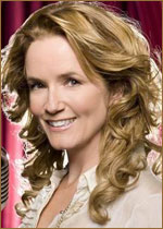   (Lea Thompson) 