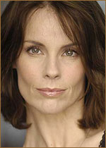   (Alexandra Paul) 