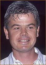   (Darrell Roodt, Darrell James Roodt) 