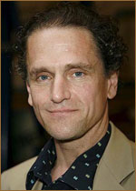   (David Lansbury) 