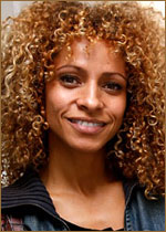  ո (Michelle Hurd) 