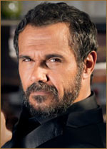  (Aaron Pedersen) 