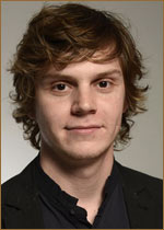   (Evan Peters, Evan Thomas Peters) 