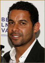   (Jon Huertas) 