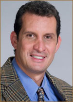   (Fernando Solórzano) 