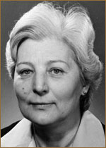   (Tamara Huik) 