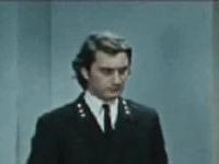     (1976)