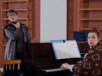  (2019)