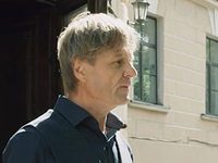 .    (2021)