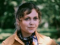    (1976)
