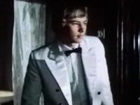      (1976)