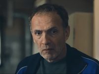 ׸  (2019)