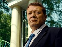  (2019)