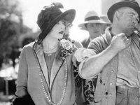   (1925)