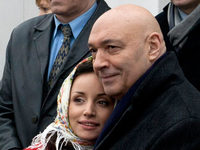  (2012)