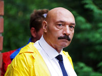  (2015)