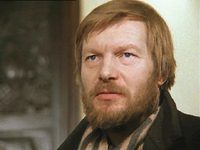   (1981)