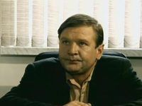 .    (2001)