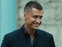 -2 (2016)