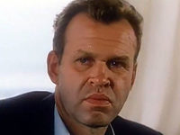   (2000)