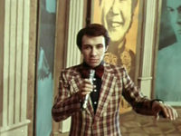   (1976)