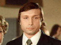    (1976)