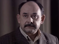 ׸  (2011)
