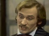   (1976)