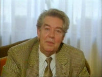   (2002)