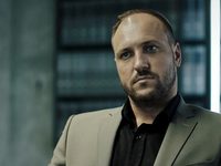 -4 (2019)