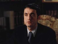    (2001)