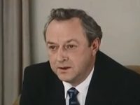    (1981)