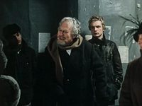   (1977)