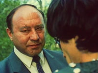  (1989)