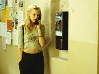   (2000)
