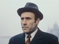   (1976)