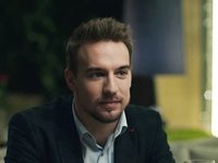  (2019)